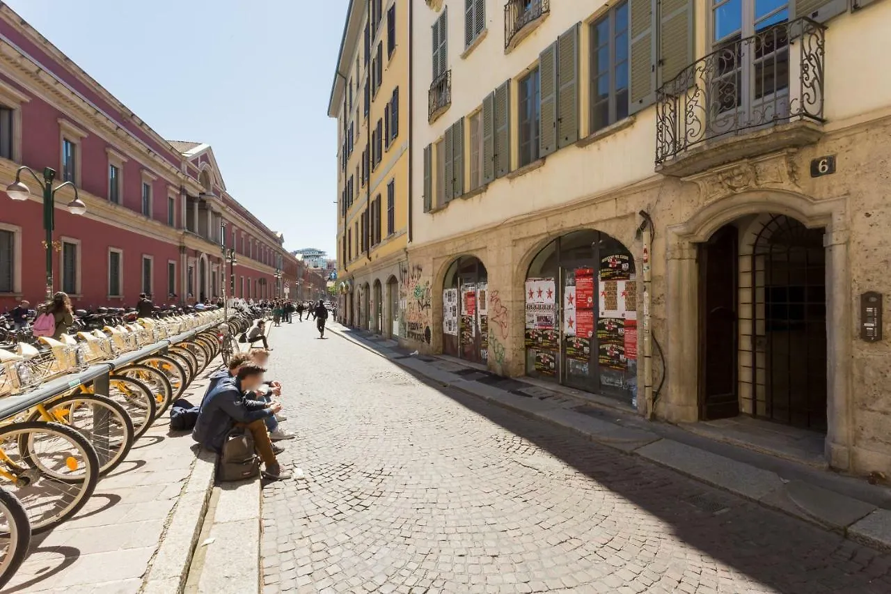 Cosy Apartment 2 Minutes From Duomo Milano