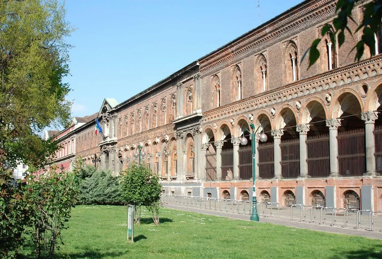 Cosy Apartment 2 Minutes From Duomo Milano