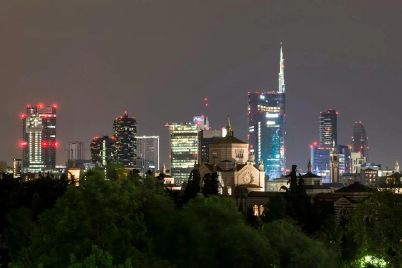 Cosy Apartment 2 Minutes From Duomo Milano 0*,  Italien