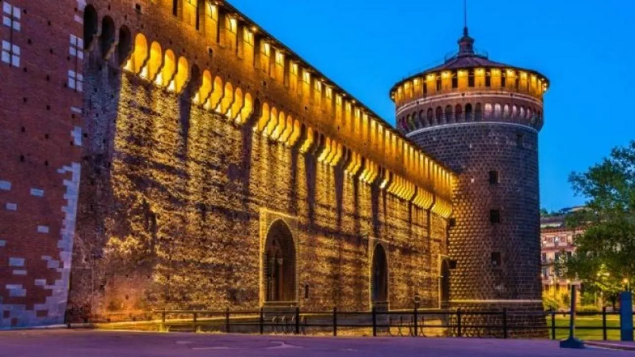 Cosy Apartment 2 Minutes From Duomo Milano Italien
