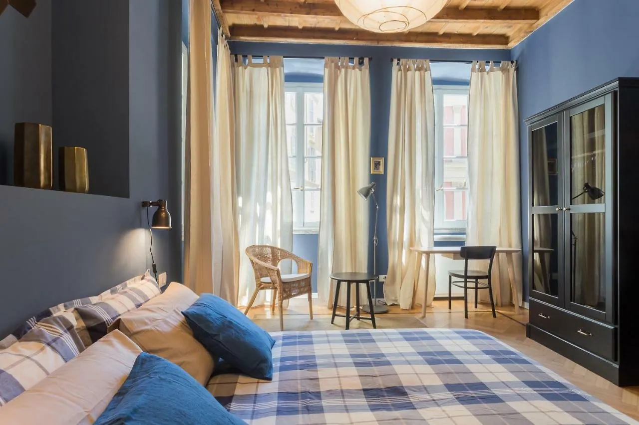 Cosy Apartment 2 Minutes From Duomo Милан